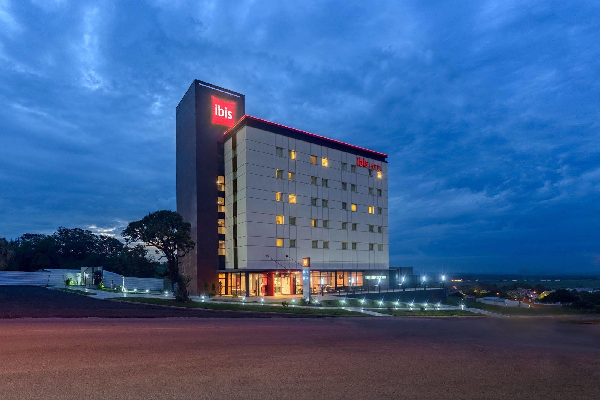 Hotel Ibis Guaíba Exterior foto